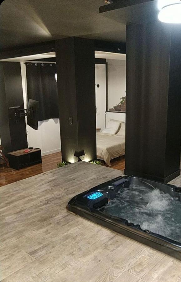La Suite Grenoble Spa Jacuzzi Et Sauna Privatif Ngoại thất bức ảnh
